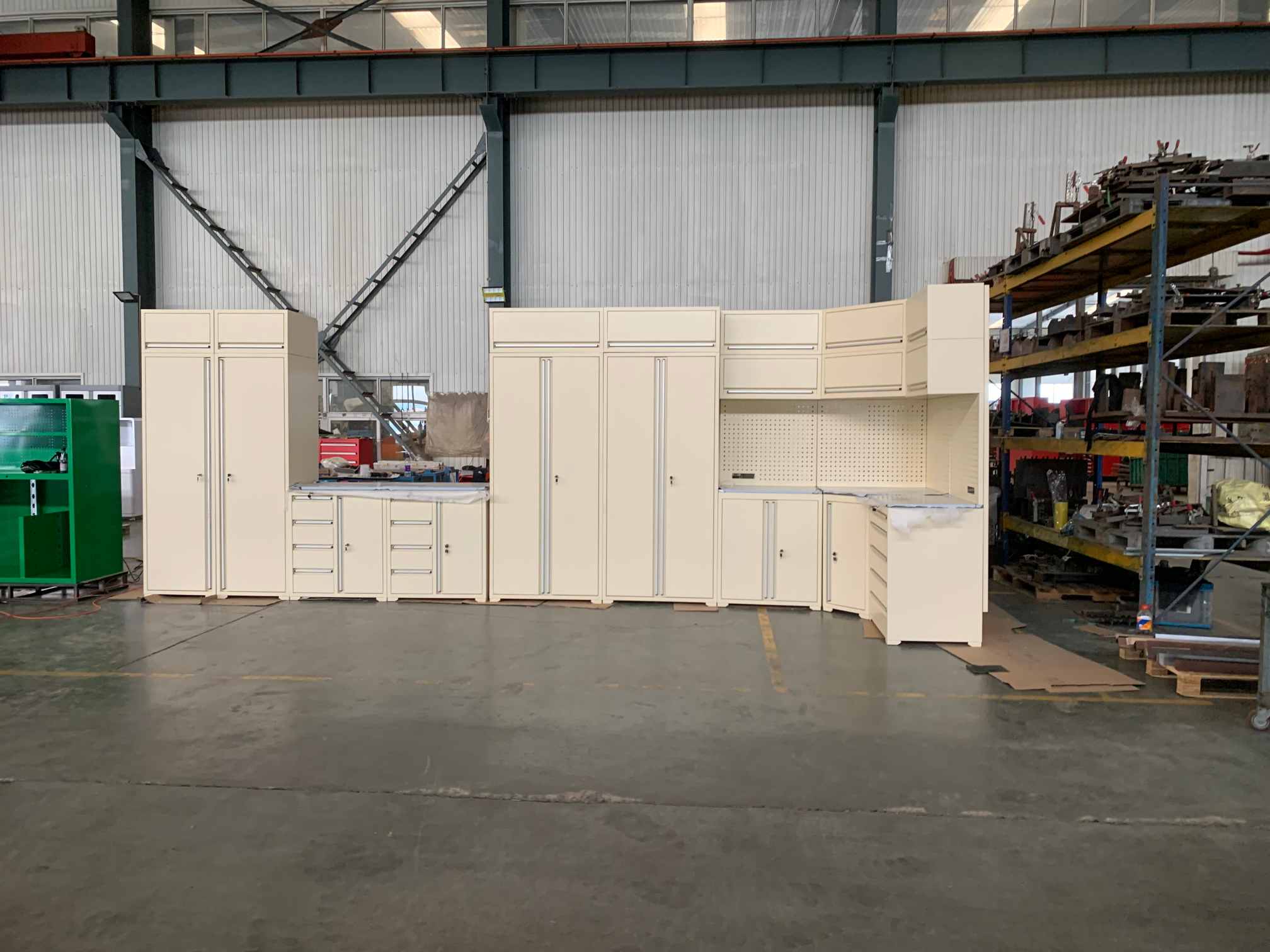 Cé chomh háisiúil atá an comh-aireachta uirlisí gharáiste modúlach?