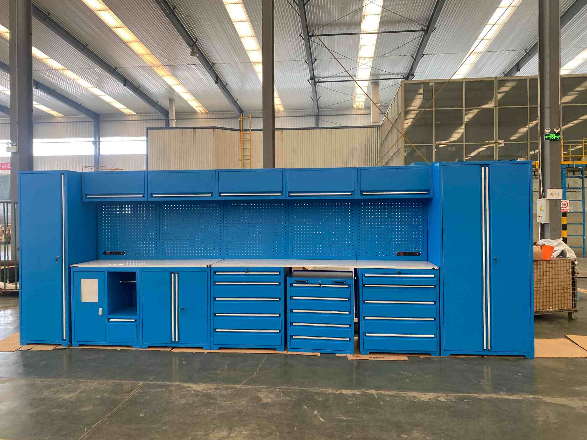 Comh -aireachta stórála gharáiste tromshaothair